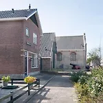 Holiday home De Groten Zes